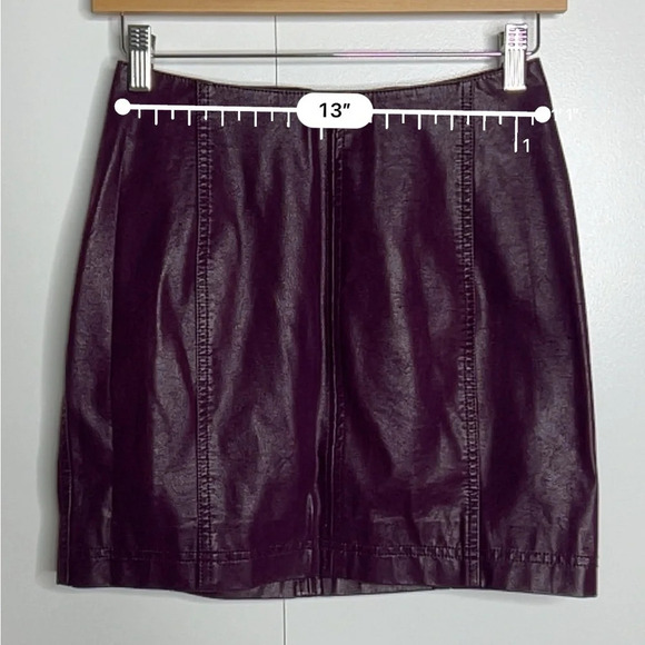 Free People - modern Femme Mini skirt in wine - size 2 - Picture 5 of 8